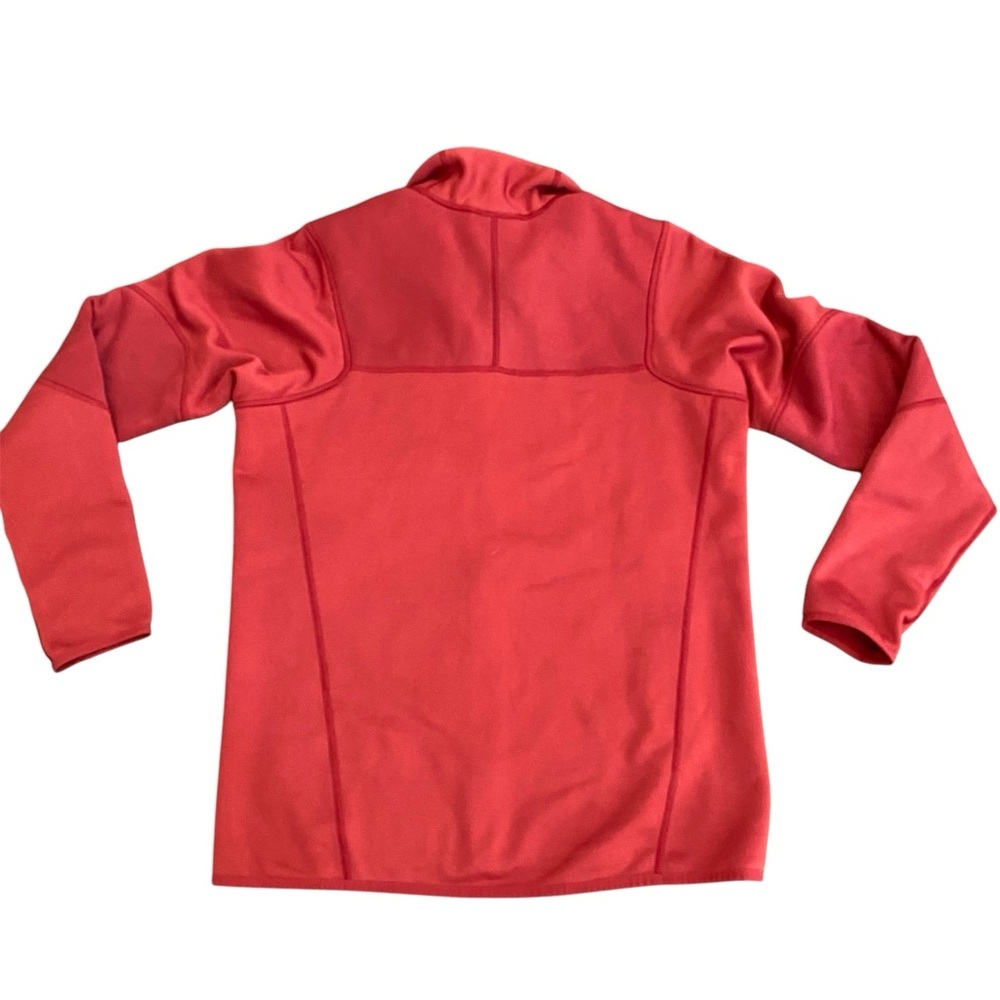 Patagonia full sleeve full zipper jacket men’s size L current size S - a hole - Picture 6 of 10